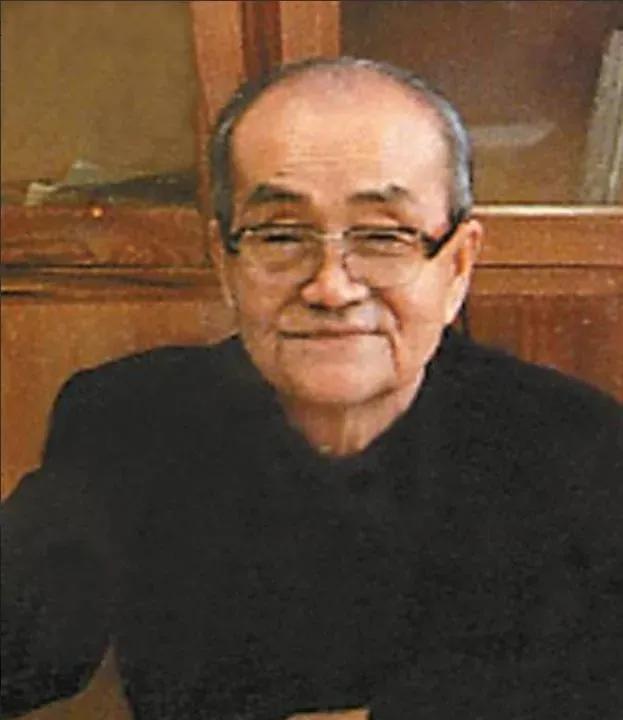 1978年7月，胡乔木提出一个在当时看来石破天惊的观点，即：“社会主义制度不能自