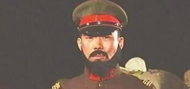 1938年，一名老兵发现日军阵营有一个亮闪闪的东西在移动，他对准枪口打了一枪。没