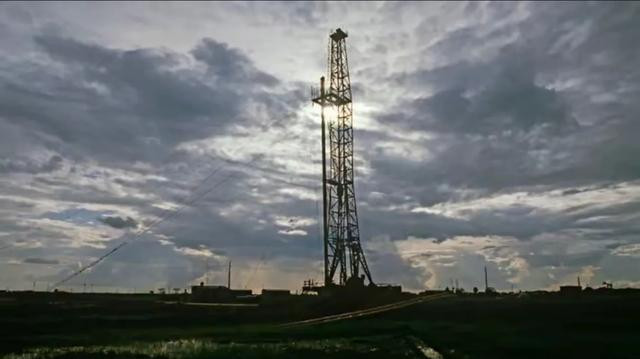 1985年，法国人拍摄的大庆油田，石油工人的待遇，真是让人羡慕！