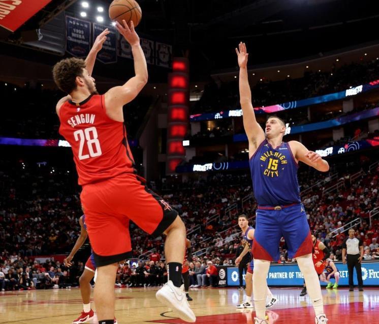 NBA方面今天公布了西部15支球队的实力榜排行，雷霆队拥有亚历山大这样的超级巨星