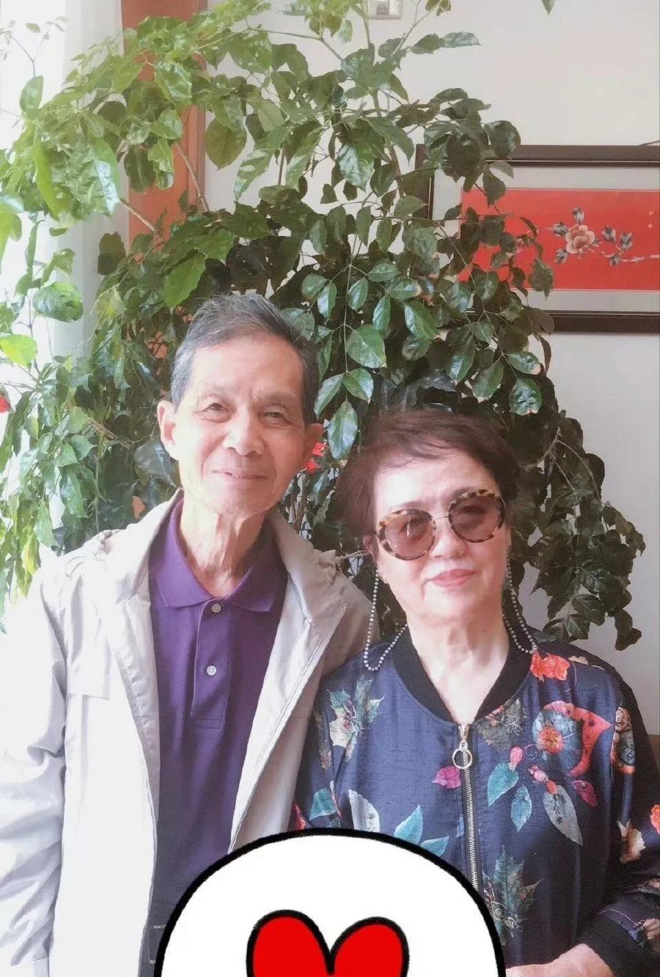 一觉醒来，媛媛的父母崩溃了。媛媛的离开像晴天霹雳，砸在父母心头。那天早上，他们还