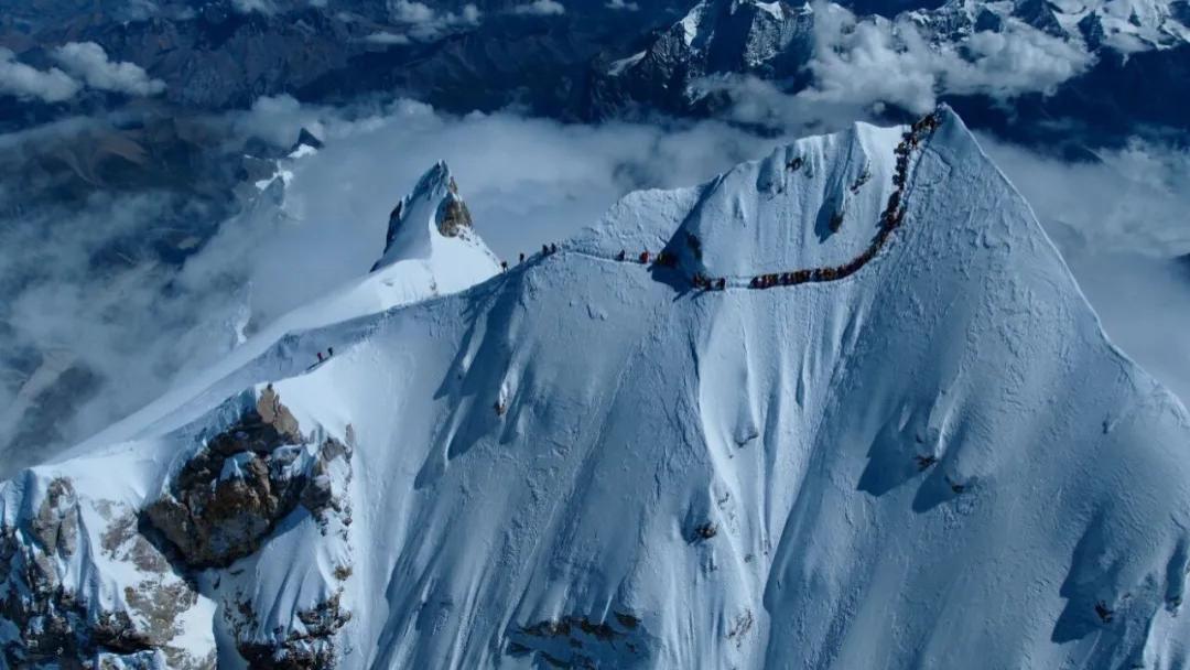 2025马纳斯鲁 | 恭喜第二组队伍32人成功登顶8163米世界第八高峰！