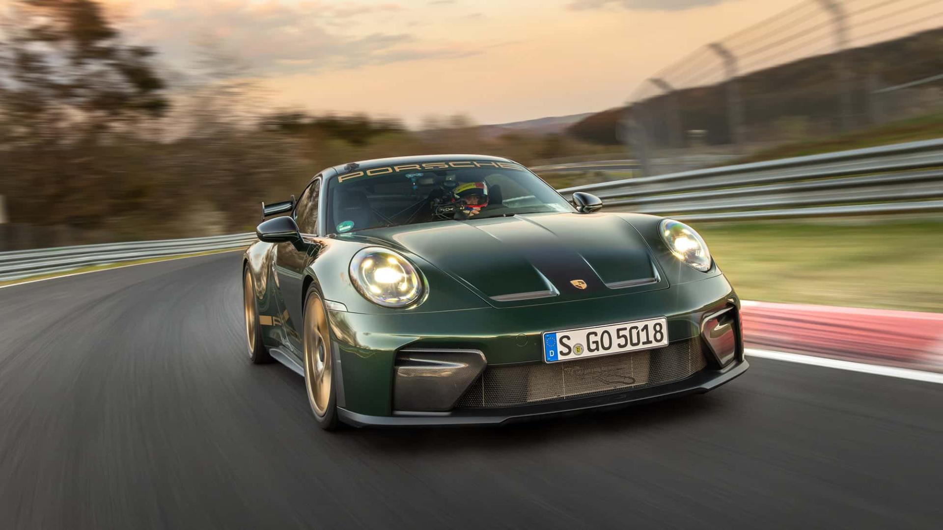 一场关于“人、机械与极限”的对话，测试保时捷911 GT3