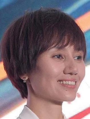 为什么很多人觉得袁泉很漂亮，反正只要出现过有她的视频，下面的评论大多数都是赞美她