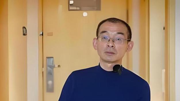 泪目！谢爸直播间洒泪，儿子的离别视频触动万千网友心弦