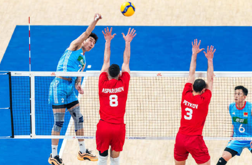 中国🇨🇳男排0-3不敌保加利亚🇧🇬男排（23-25，16-25，24-2