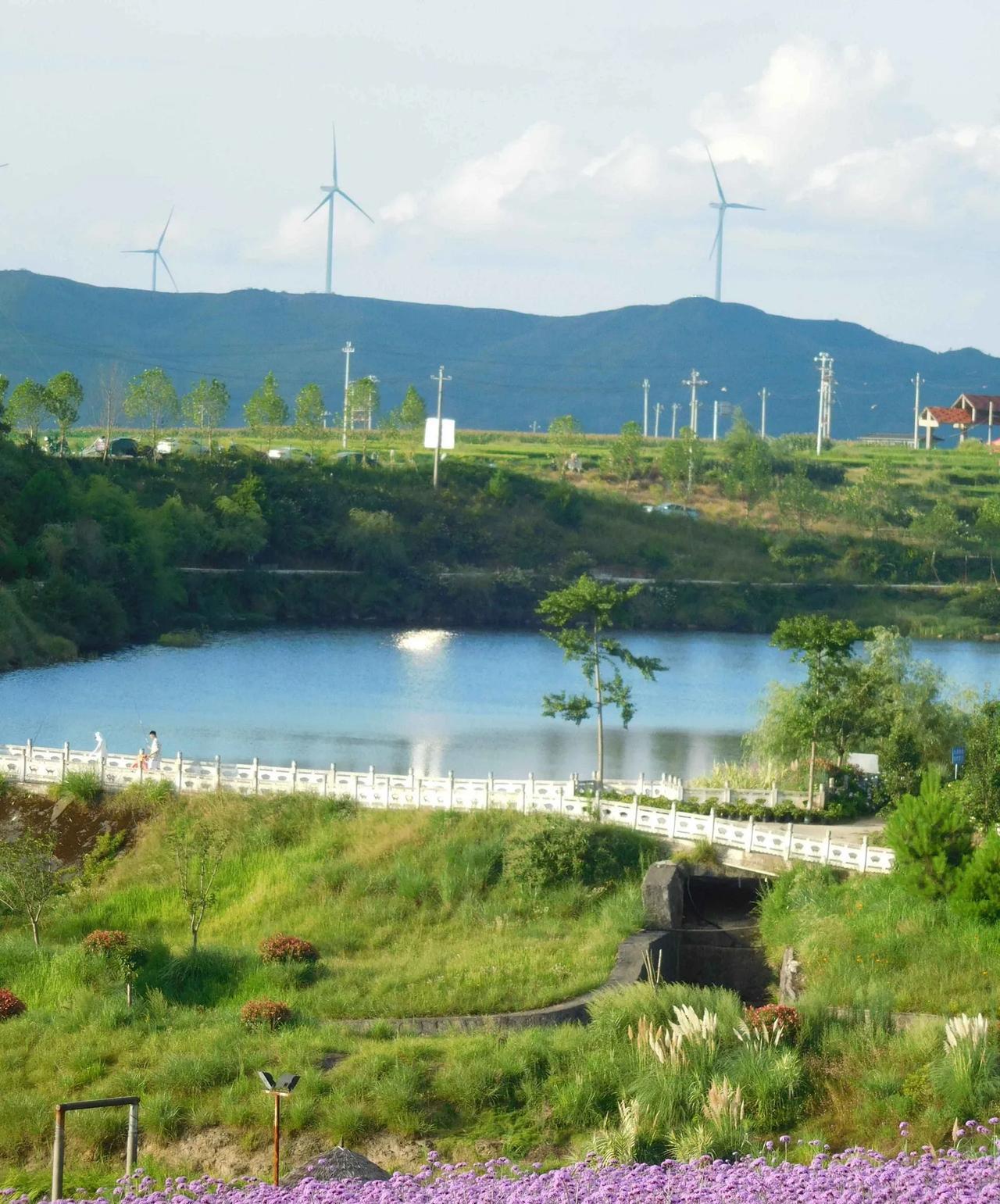 贵州花溪高坡风景，真的很不错，又凉快，可以小住几天，慢悠悠逛逛。#贵阳花溪风景#