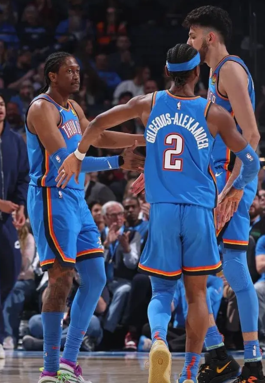 最近前NBA著名球星香波特在参加的一个节目中，称赞了雷霆在休赛期的操作，香波特直