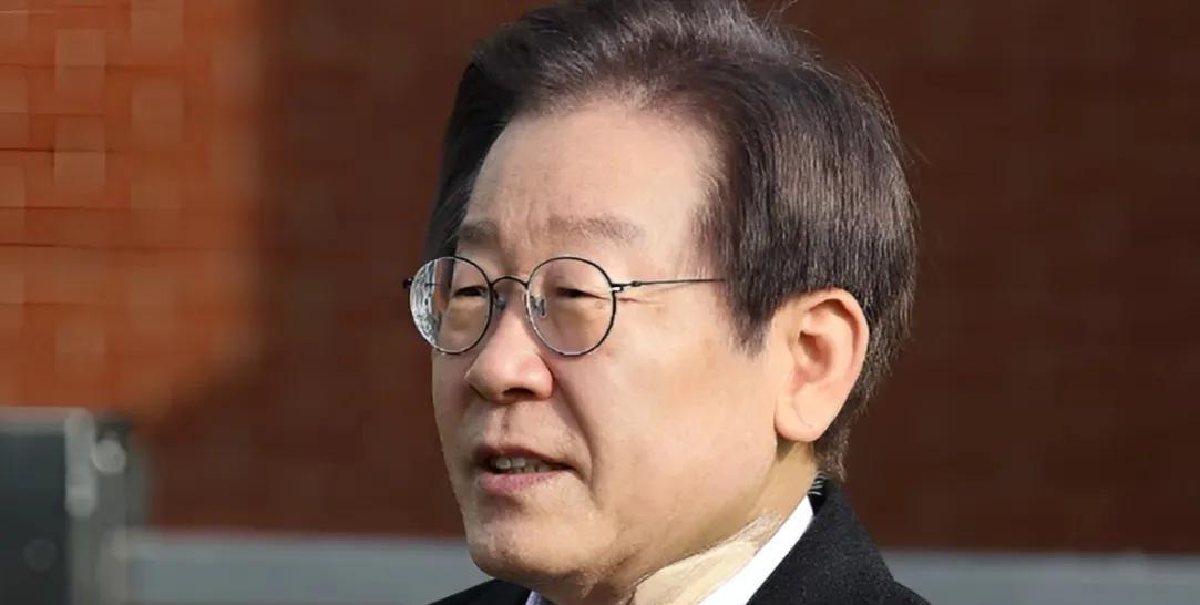大选期间候选人安保级别提高！韩国警方从14日就开始火急火燎地遴选安保人员了，为的
