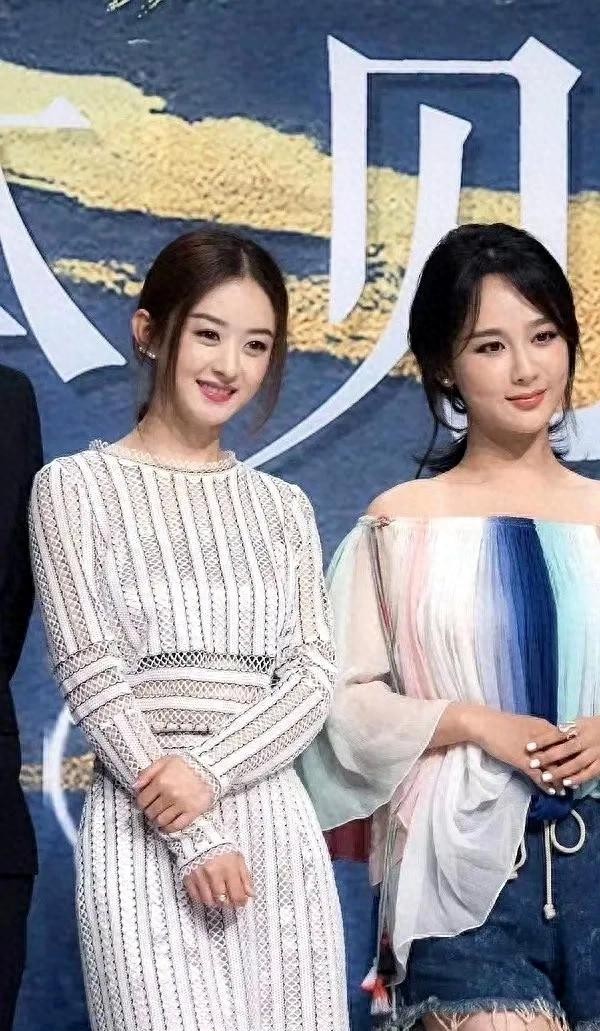 赵丽颖和杨紫啥时候同台，有种大头姐姐和小头妹妹的错觉，好夸张
