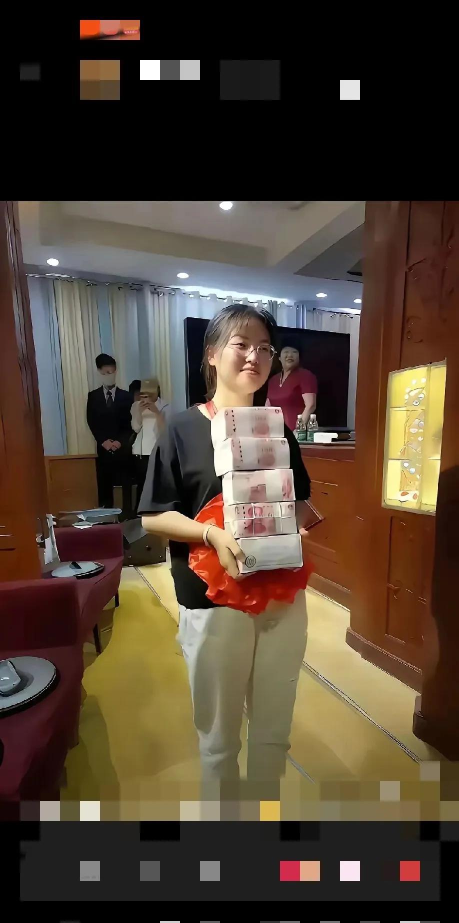 考上清华或北大，动辄奖励几十万之巨，讲句真心话，真不赞成这种社会风气，读书本就是