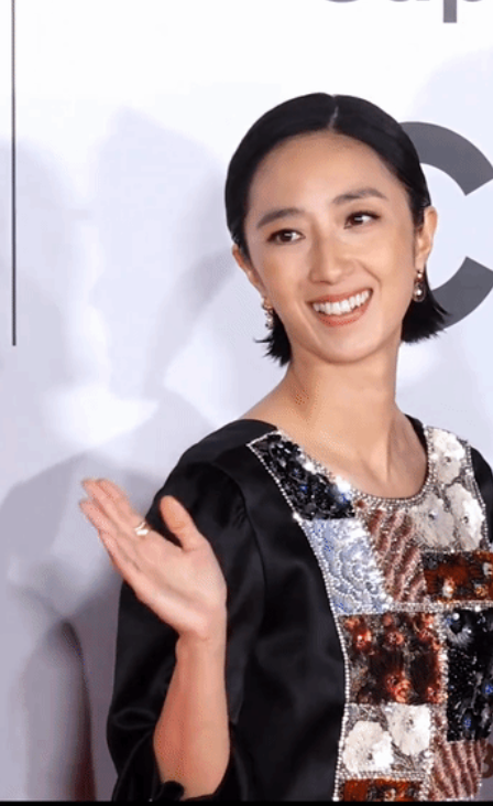 总感觉桂纶镁很少出现，但每次出现都会被她惊艳！桂纶镁亮相釜山电影节，让人惊叹多少
