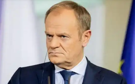 波兰疯了！竟用中欧班列当筹码威胁中国，却被中国狠狠制裁，差点经济崩溃…