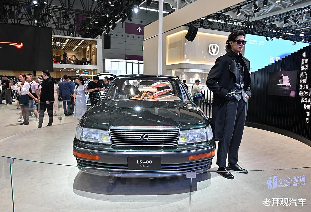 雷克萨斯 LS：豪华旗舰轿车的卓越进化