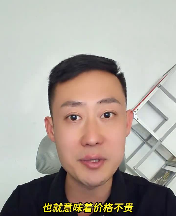 买省油耐用的车就买七八万的轿车。
想买个省油耐用点的小车，平时主要就是跑城区，