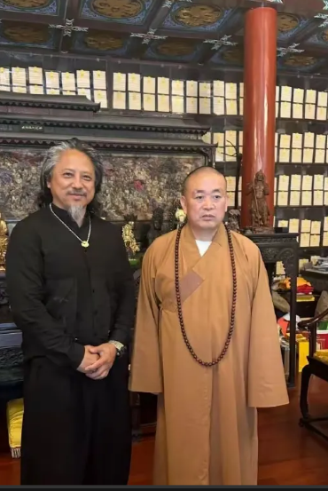 
7月26日，释永信被带走调查的消息引发热议。据悉，著名导演傅华阳作为释永信弟子