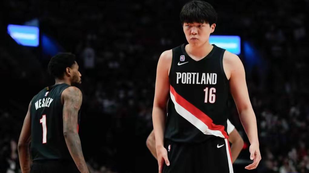 杨瀚森发福状态下滑事出有因，母亲发文为儿子打抱不平