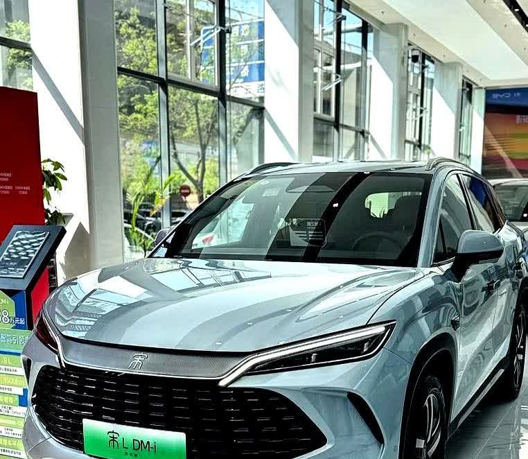 比亚迪疯狂促销：个人认为比亚迪要把现有电池库存清理
不过仔细想想啊 比亚迪的产