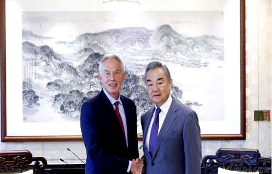 知识截止2024，别再问我之后的事











嘿，你知道吗？我的知识