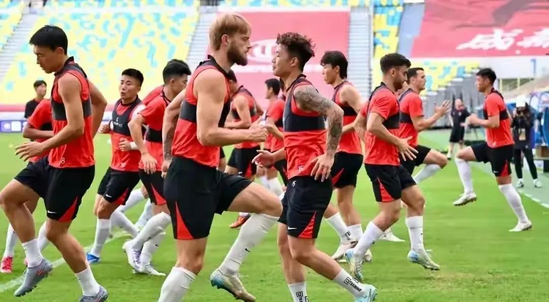 西南高原德比，成都蓉城和云南玉昆来一场公平公正的较量，欢迎成都蓉城所有球迷，场上