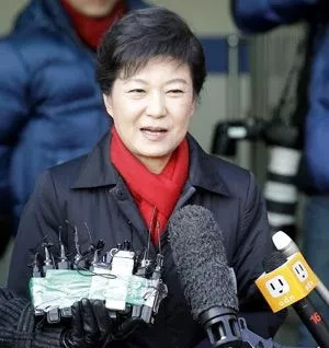 朴槿惠要为自己讨回公道











曾经权倾一时的韩国前总统朴槿惠，如