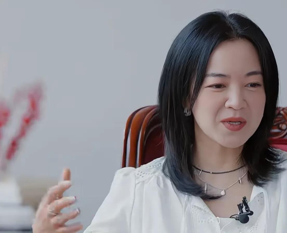 阿雅未参加大S葬礼











阿雅没去大S葬礼？她解释说小S办的是私