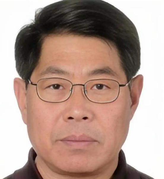 1999年，当东风31洲际导弹缓缓经过天安门时，台湾省官员不懈地说道：“东风31