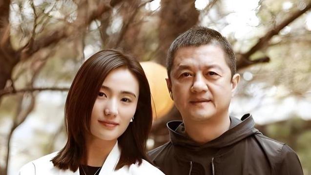 海哈金喜在一起的李亚鹏，负债累累后 ，走了上坡路