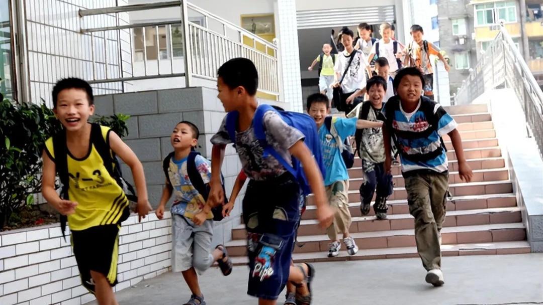 太“卷”了，还未放暑假，杭州中小学生“暑假课表”已被家长排满