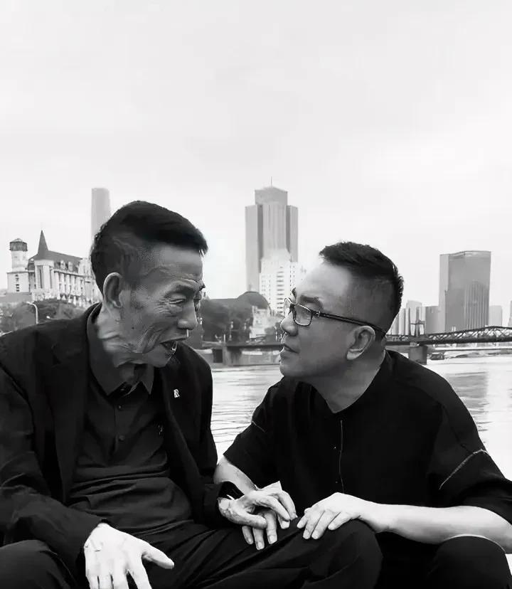 杨少华老先生上午出门剪彩，中午到家去世，没有遭遇病痛，没有经历磨难，没有给儿女添