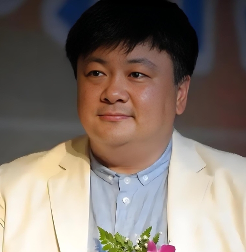1991年，保姆向洪剑涛借10万买房，洪剑涛二话不说便将钱给了她。谁知，十几年后