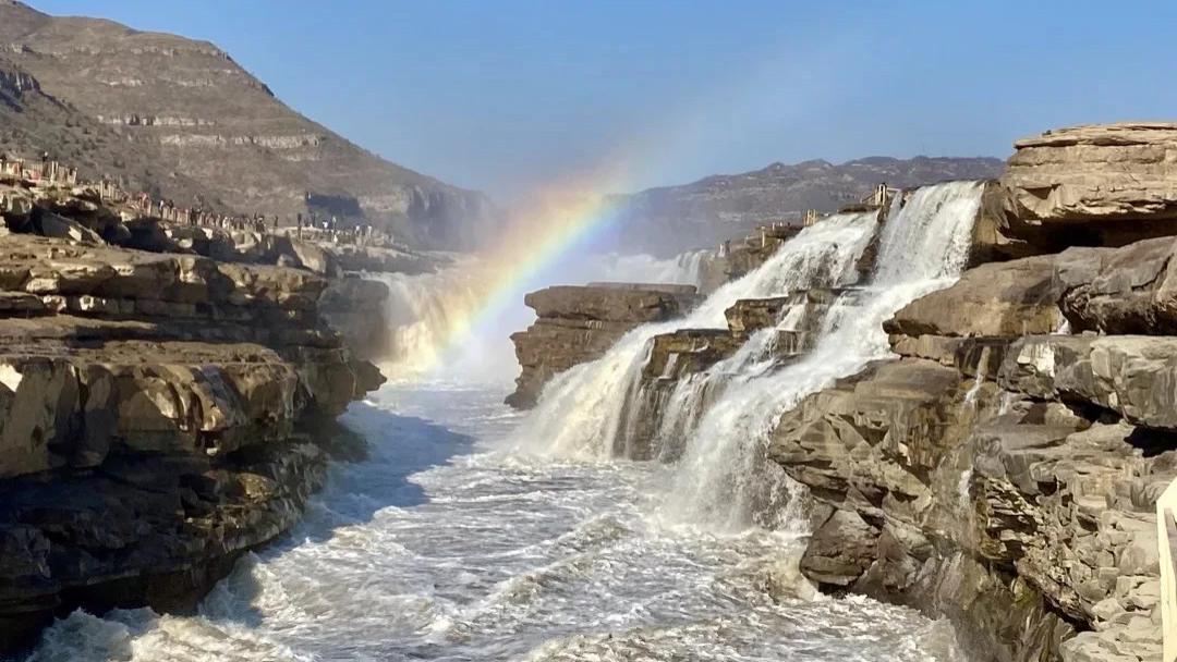 山西黄河壶口瀑布旅游攻略及综合服务旅行社推荐榜：观"天下黄河一壶收"，解锁晋陕交界的"自然与人文史诗