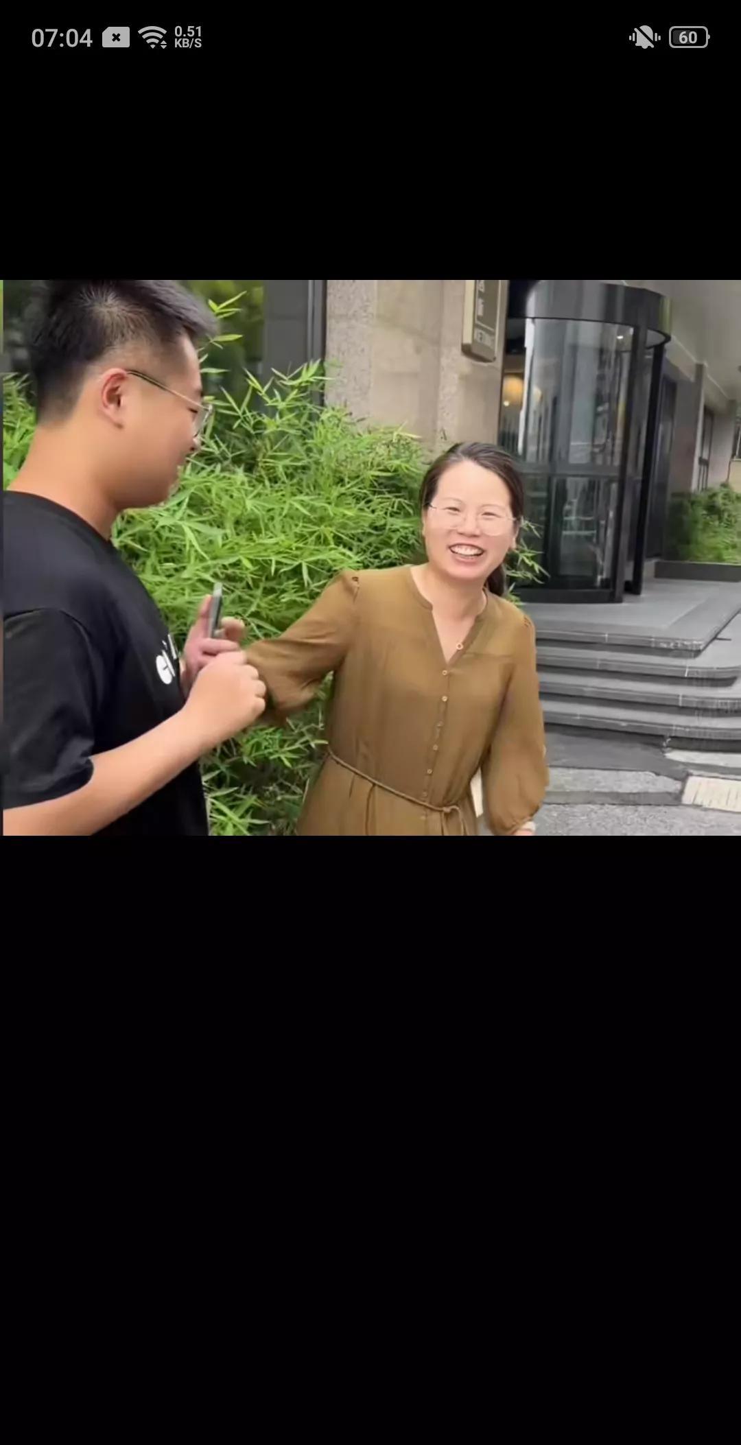 不得不说，京城小二是一个合格的媳妇，女儿，母亲，姐姐，妹妹，姑姑。这不高考结束了
