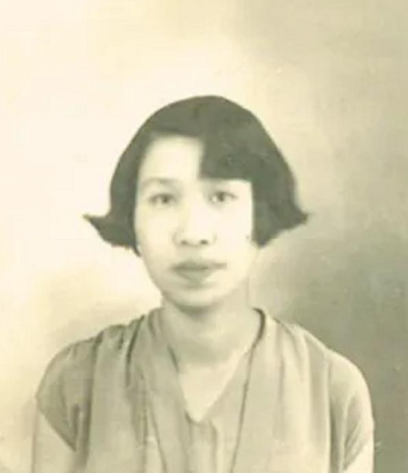 55年周总理途径云南，见到曾经女友，周总理：这是小超的意思
“1955年4月8日
