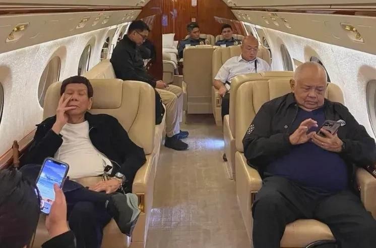 民众支持老杜反对海牙法院





老杜的命运，牵动着全球民众的心！海牙国际法院