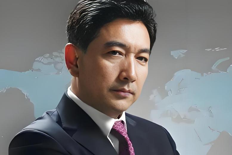 2007年，水均益在床边沉默良久，最终吐露：“咱们还是结束这段婚姻吧！”  妻子