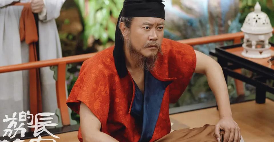 《长安的荔枝》中何刺史的扮演者冯嘉怡在线辟谣，说他没有50个亿，更没有上市公司，