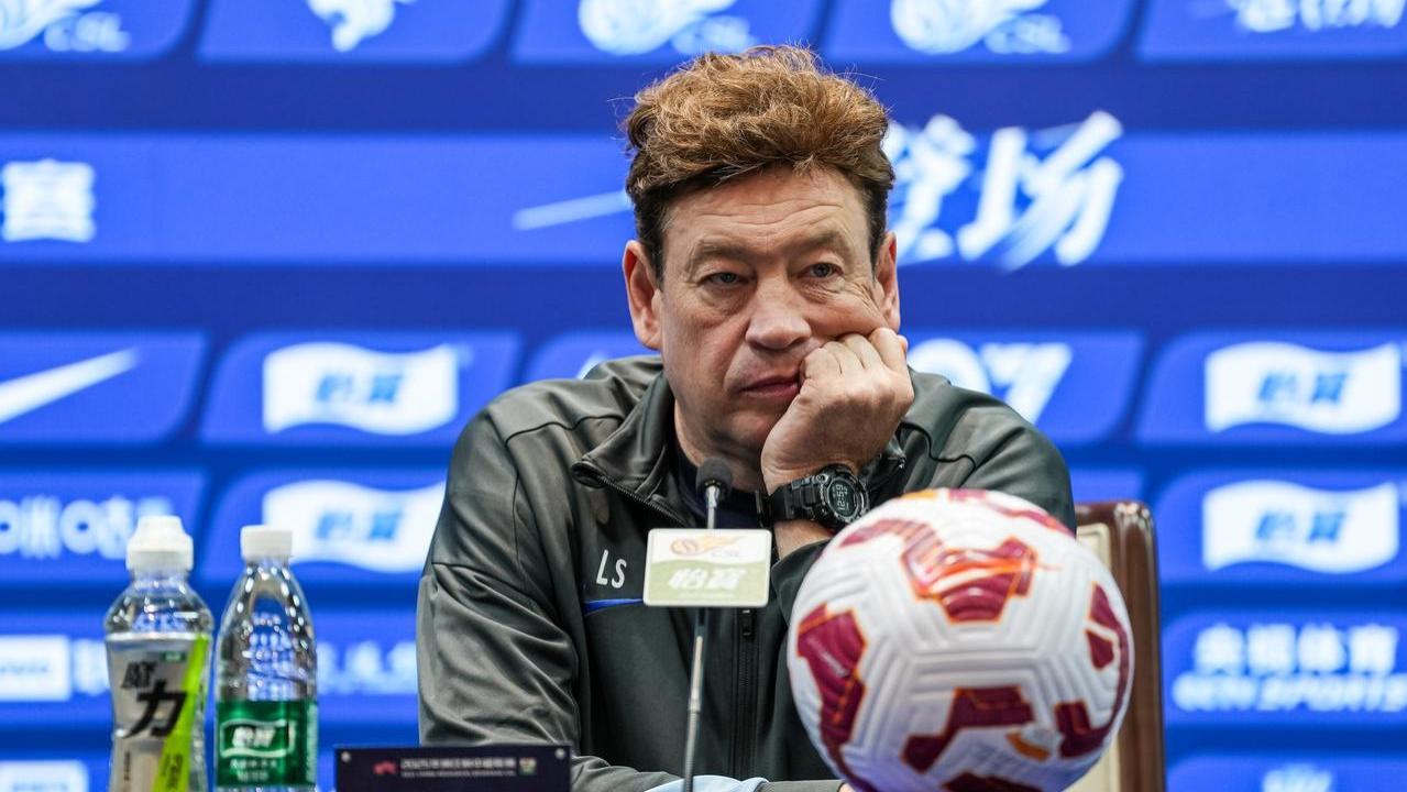 没正牌后腰缺边锋的433，申花新赛季场场互捅？主教练负责背锅