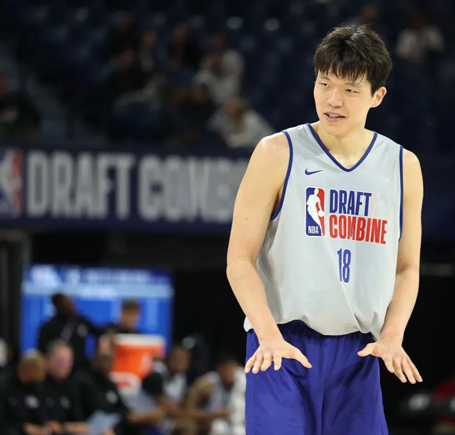 杨瀚森的选秀顺位，应该在13-22之间，17-22的概率最大

综合杨瀚森的体测