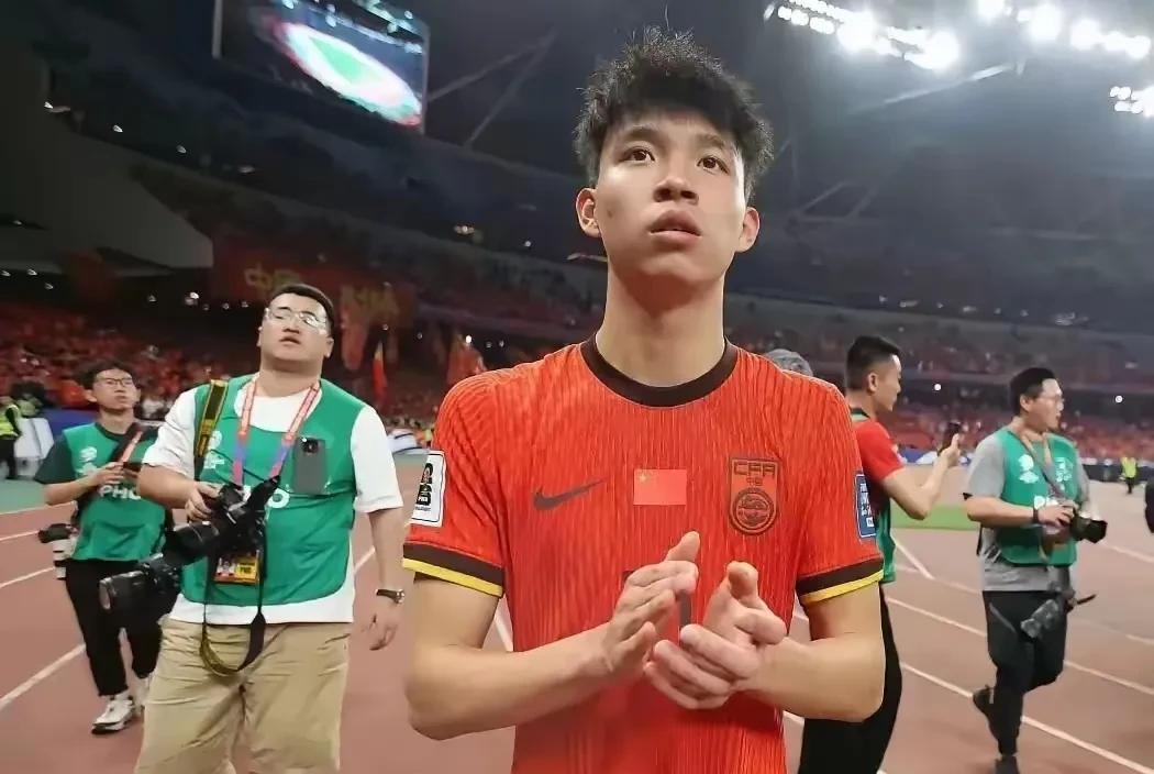 王钰栋要避免成为下一个黄紫昌！
2018赛季，21岁的黄紫昌横空出世，中超前10