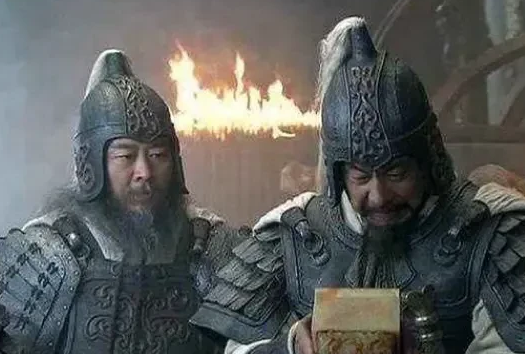 一直不太理解，孙坚当初带着一万多人马去参加18路诸侯会盟，作为长沙太守，他在家里