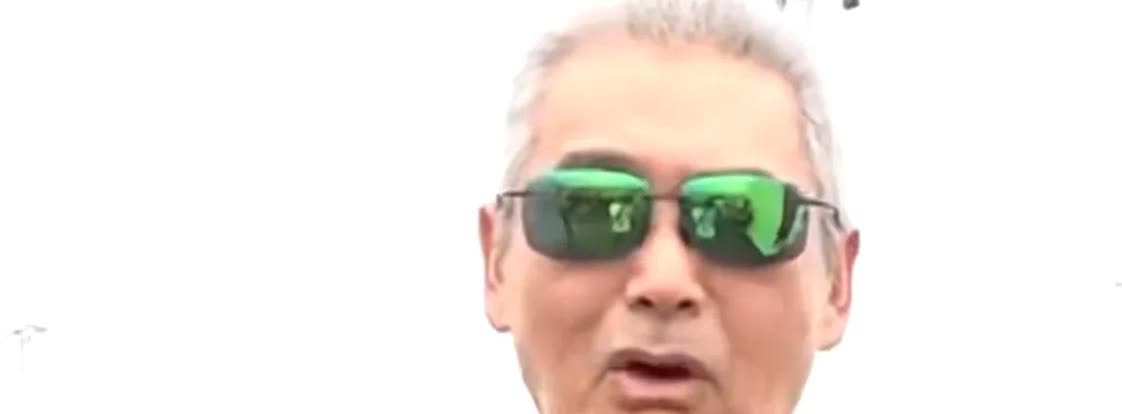 天呐！看到周润发近照愣了——曾经棱角分明的“发哥”，眼角皱纹堆成褶，下颌线也松垮