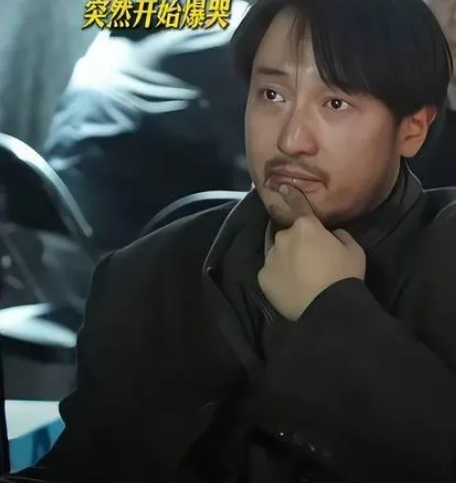 王传君啊王传君
你说你演谁不好
非得演个汉奸，这下好了，都知道你是个拿命演戏的好