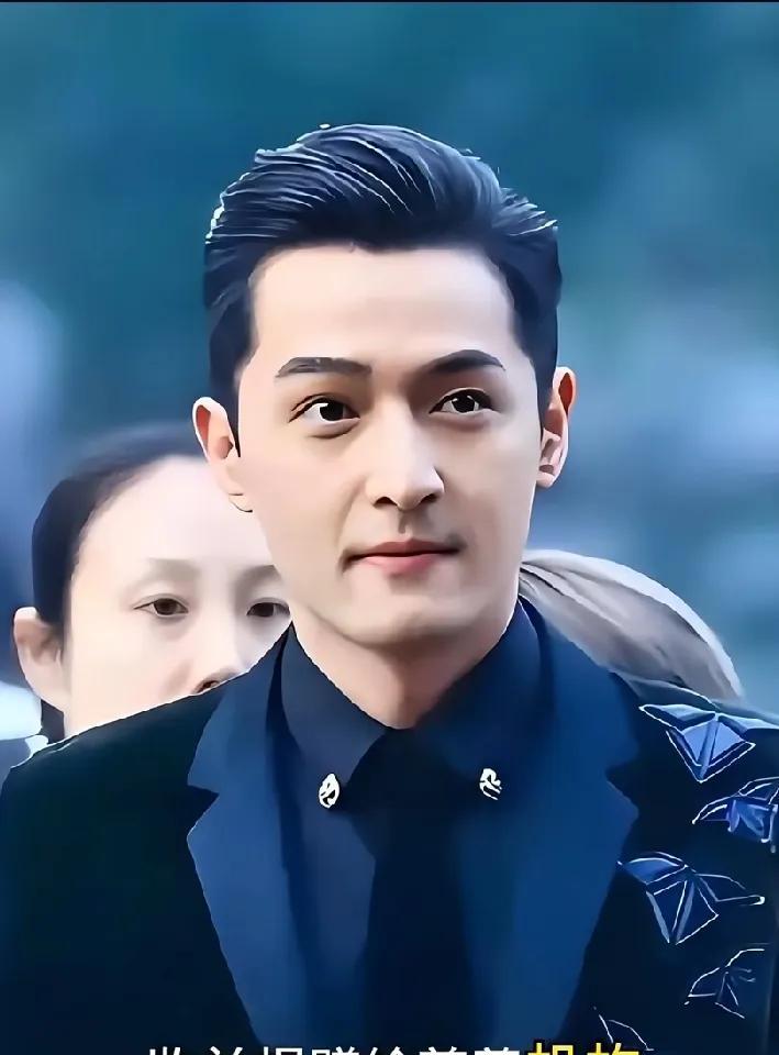 [微风][微风]深夜爆点！胡歌突然在社交平台走心长文，字里行间满是感慨与唏嘘，一