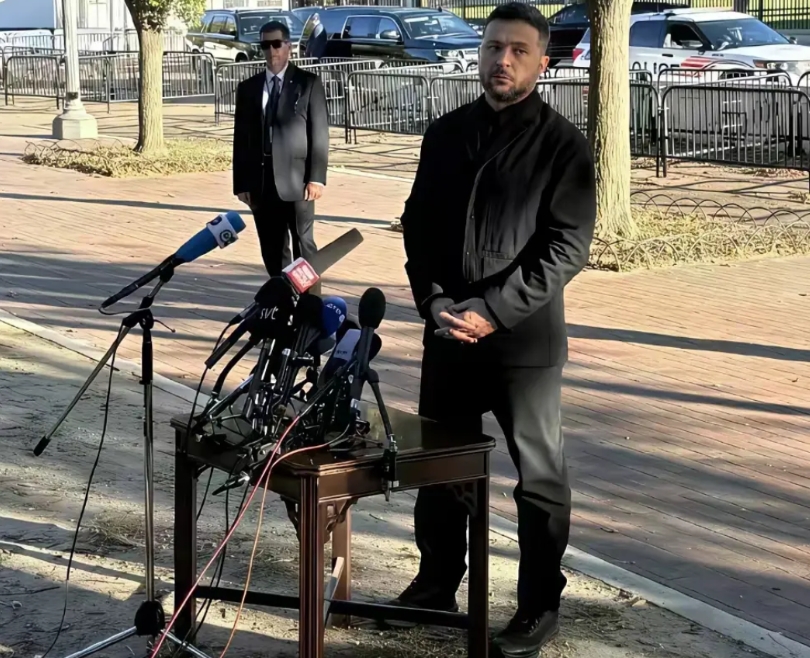 我的观点是，特朗普批准把战斧卖给乌克兰，反而是件好事。假如泽连斯基用战斧摧毁了莫