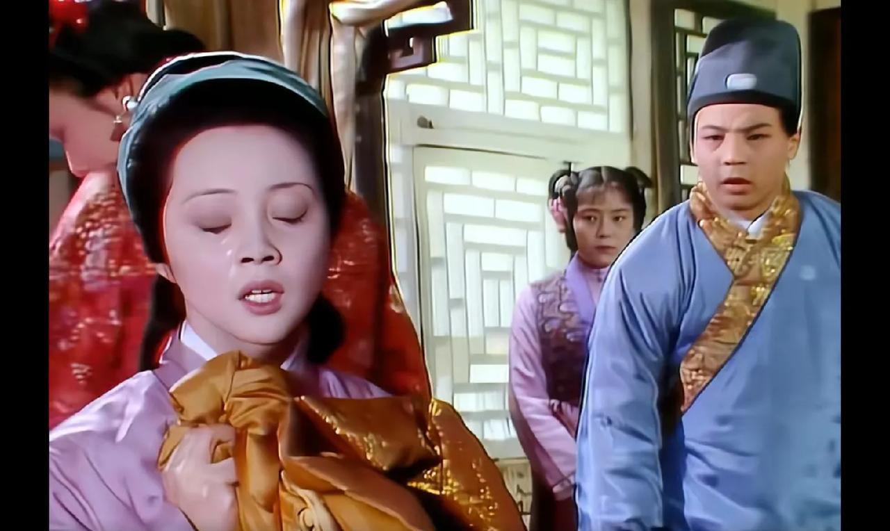 网友提问：为什么黛玉死后，宝玉宁愿出家，也不愿和宝钗在一起?
在《红楼梦》中，贾