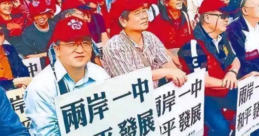 美国专家说：如果中国决定统一台湾，美国将只剩下一条路能选！中国这次准确命名“中国
