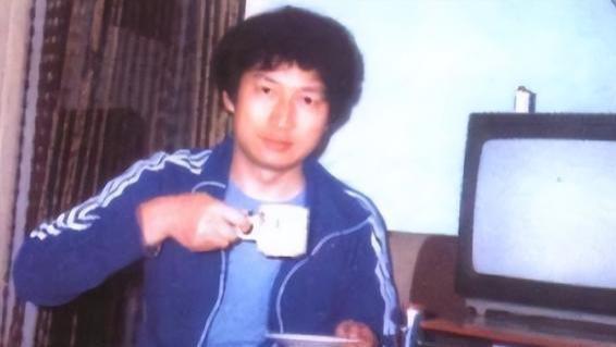 伺候美国老妇13年获268亿后，将钱投入国内慈善，李春平现状如何