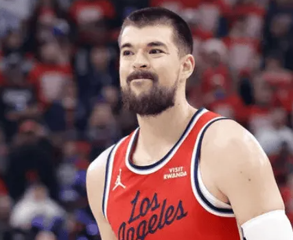 昨日NBA常规赛，快船115-146不敌凯尔特人。
本场过后，快船战绩来到12胜