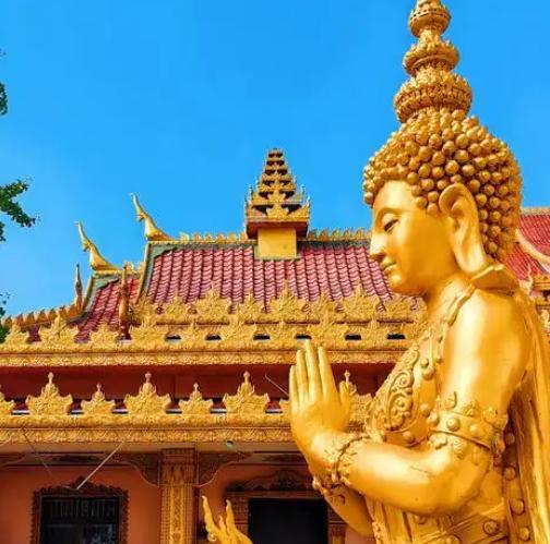 东南亚影响下的中国南方寺庙建筑特色
中国南方地区自古以来便是文化与思想交汇的热土